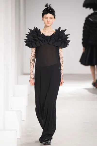 Look 14